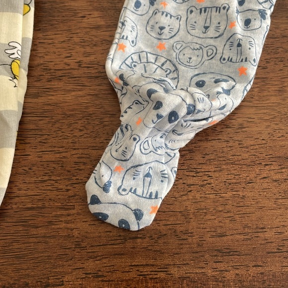 Disney Baby and Mon Cheri 6-9 months outfit bundle - Picture 4 of 11